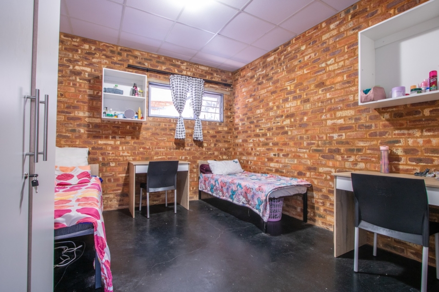 To Let 1 Bedroom Property for Rent in Bult West North West